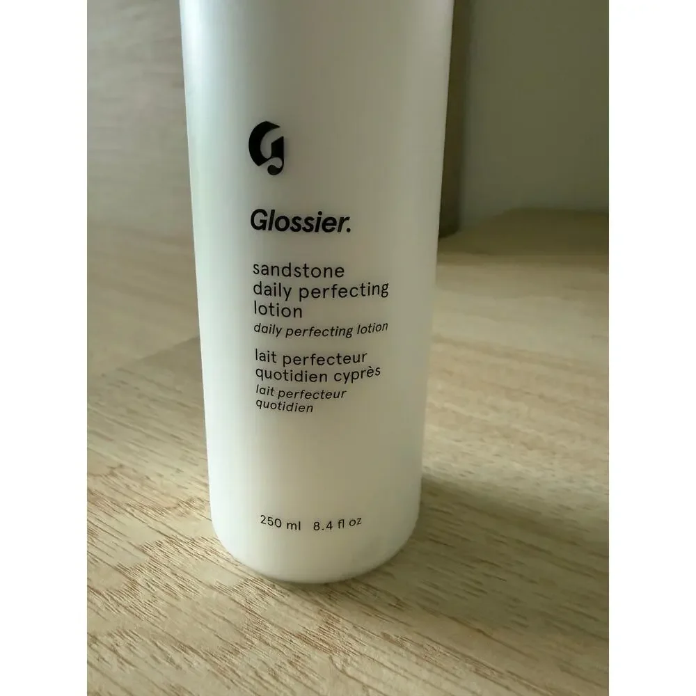 $28 Glossier Daily Perfecting Lotion Sandstone Body Lotion 8.4 oz